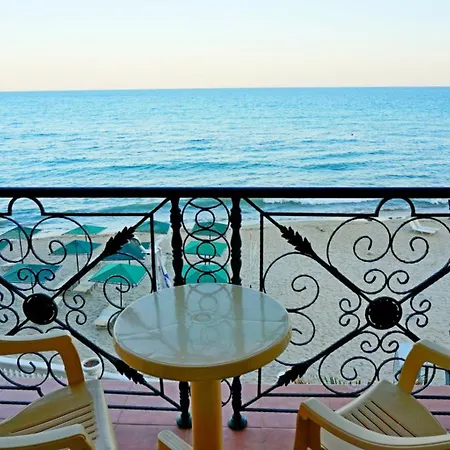 Atrium ホテル エレニテ