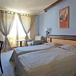 Atrium Hotel