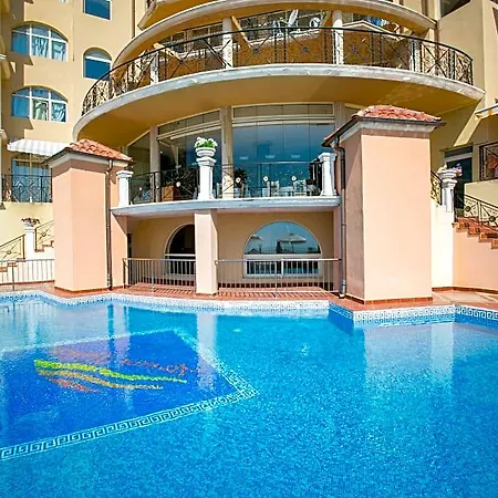 Atrium فندق 3*