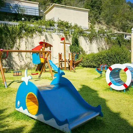 Atrium 3* Elenite
