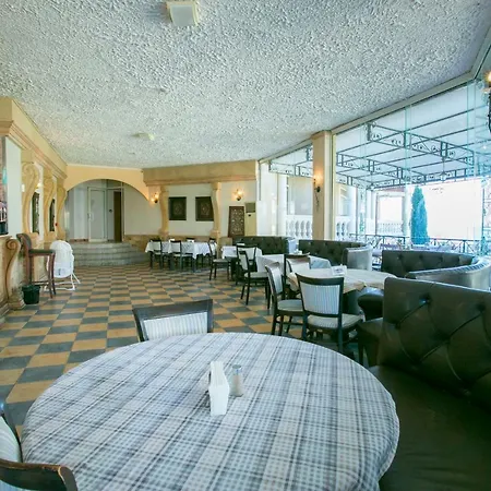 Atrium 3* Elenite