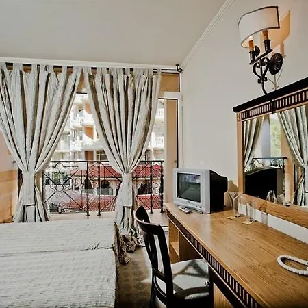 Atrium 3* النايت