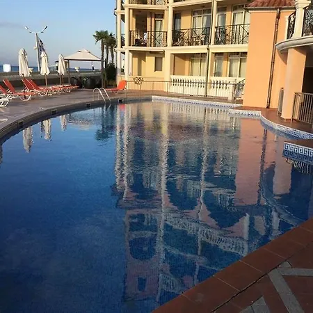 فندق Atrium 3*