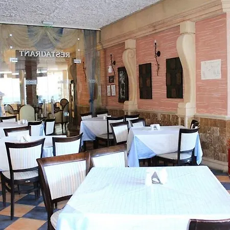 Atrium النايت