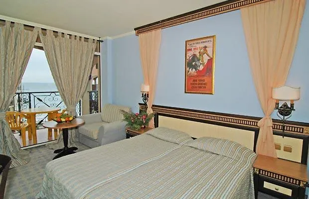 Atrium Hotel Elenite