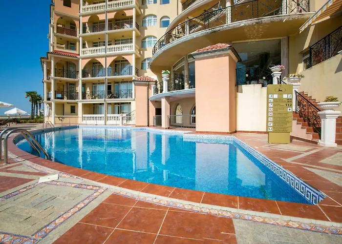 Atrium Hotel Elenite